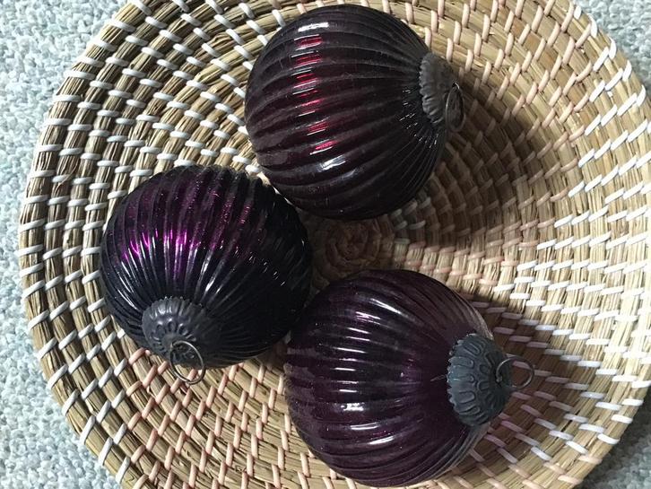Heksenballen. 3 x paarse heksenbal.   🎄, Diversen, Kerst, Zo goed als nieuw, Ophalen of Verzenden