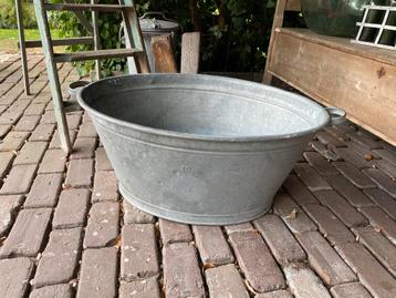 Brocante zeer grote zinken teil, nr 30 beschikbaar voor biedingen