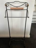 Kledingrek, Ophalen, Zo goed als nieuw