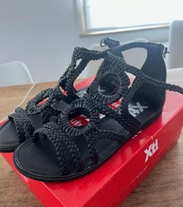 speciale zwarte sandalen van XTI maat 38 beschikbaar voor biedingen