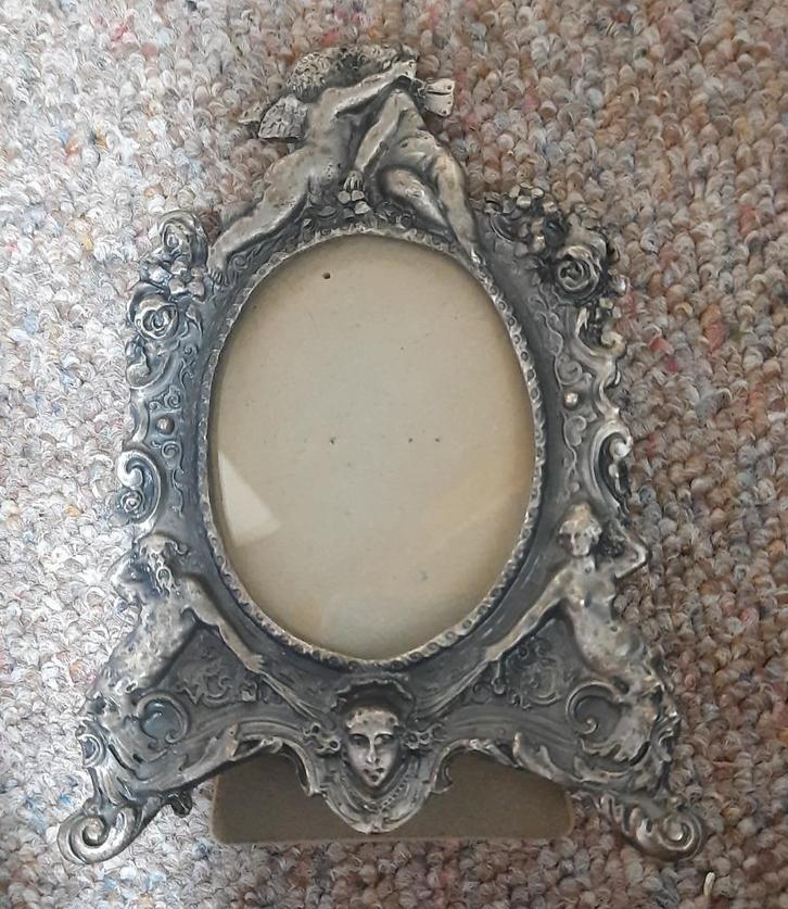 Antiek Frans tinnen fotolijstje met engeltjes, Antiek en Kunst, Antiek | Tin, Ophalen of Verzenden