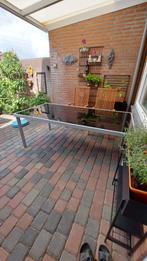 Tuintafel met glazen blad in nieuwstaat, Ophalen, Zo goed als nieuw, Rechthoekig, Aluminium