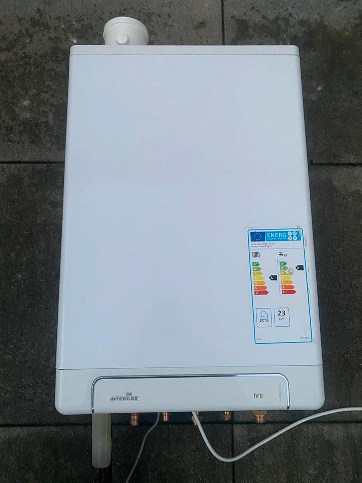 Cv Ketel İntergas HRE 28/24a (2023), Doe-het-zelf en Verbouw, Verwarming en Radiatoren, Zo goed als nieuw, Cv-ketel of Combi-ketel