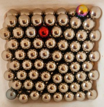 Set van 105 Gravitrax balletjes/ kogels beschikbaar voor biedingen