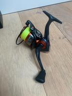 Nieuwe Savage Gear SG2 4000 molen + gevl lijn, 6 lagers, Watersport en Boten, Hengelsport | Roofvissen, Savage gear, Nieuw, Ophalen of Verzenden