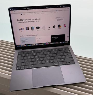 Macbook Pro 14” met M3-pro chip, 18GB/512GB in spacezwart beschikbaar voor biedingen
