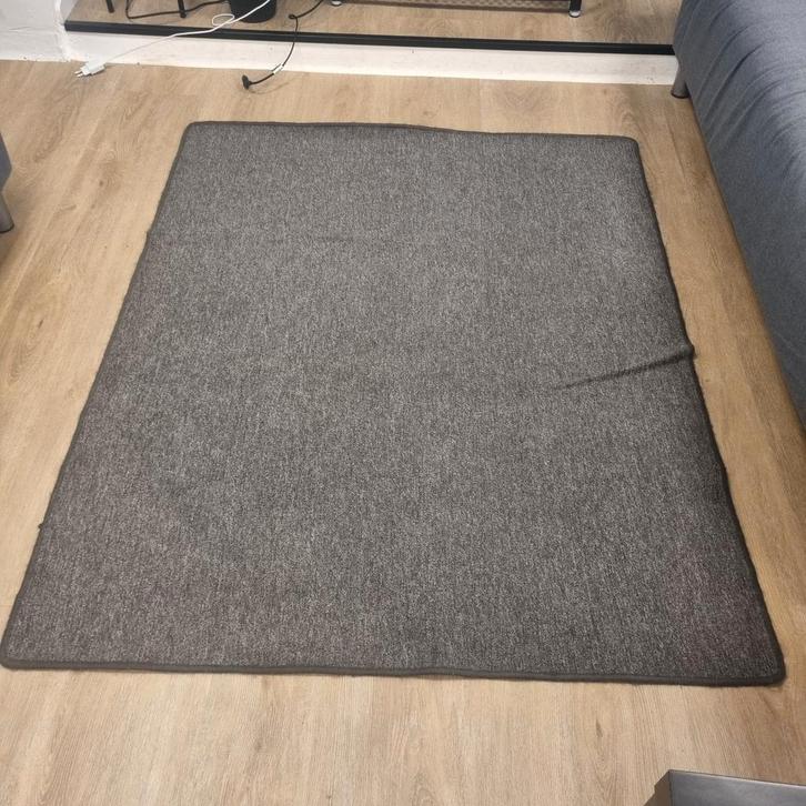 2 x Grijs vloerkleed - nette staat, Huis en Inrichting, Stoffering | Tapijten en Kleden, Gebruikt, 150 tot 200 cm, Rechthoekig