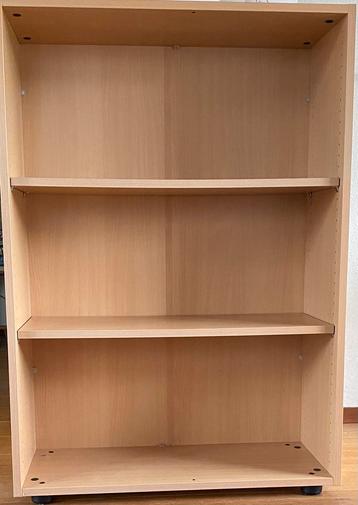 Set boeken-tv kasten (GRATIS OP TE HALEN) beschikbaar voor biedingen