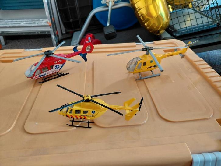 Diverse helikopters, Hobby en Vrije tijd, Modelbouw | Radiografisch | Helikopters en Quadcopters, Zo goed als nieuw, Ophalen of Verzenden