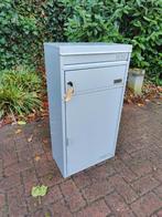 Brievenbus met afsluitbaar pakketvak, Tuin en Terras, Ophalen, Zo goed als nieuw, Staal, Wandbrievenbus