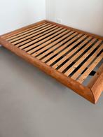 mooi zwevend houten bed twijfelaar, Huis en Inrichting, Ophalen, Gebruikt, Bruin, 140 cm