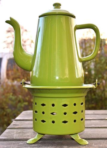 Vintage Groen Emaille Theepot met Houder beschikbaar voor biedingen