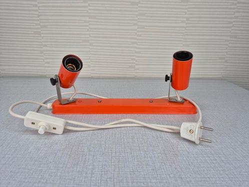 Dubbele oranje spots. Vintage wandlamp, spot metaal., Huis en Inrichting, Lampen | Wandlampen, Gebruikt, Metaal, Ophalen of Verzenden