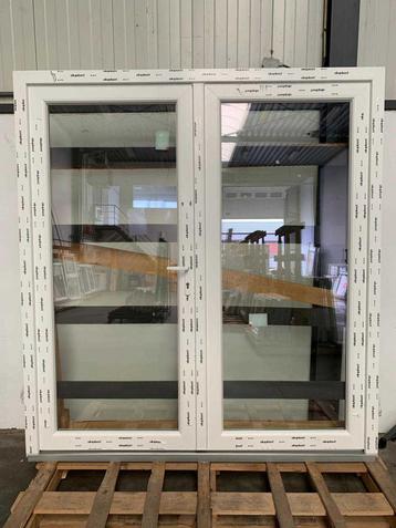 Kunststof openslaande deuren met kozijn direct uit voorraad beschikbaar voor biedingen