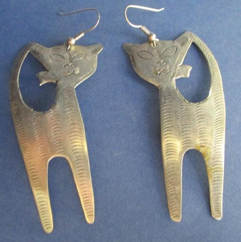 OORBELLEN – KAT: 7cm. x  3½ cm. Veredeld Metaal, Sieraden, Tassen en Uiterlijk, Antieke sieraden, Oorbellen, Overige materialen