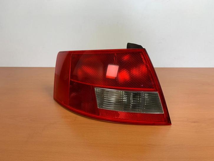 Achterlicht Links Audi A4 cabriolet 2002 tot 2005 B6, Auto-onderdelen, Verlichting, Audi, Gebruikt, Ophalen of Verzenden
