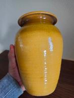 Vintage design keramiek vaas artisan oker geel glazuur, Ophalen of Verzenden