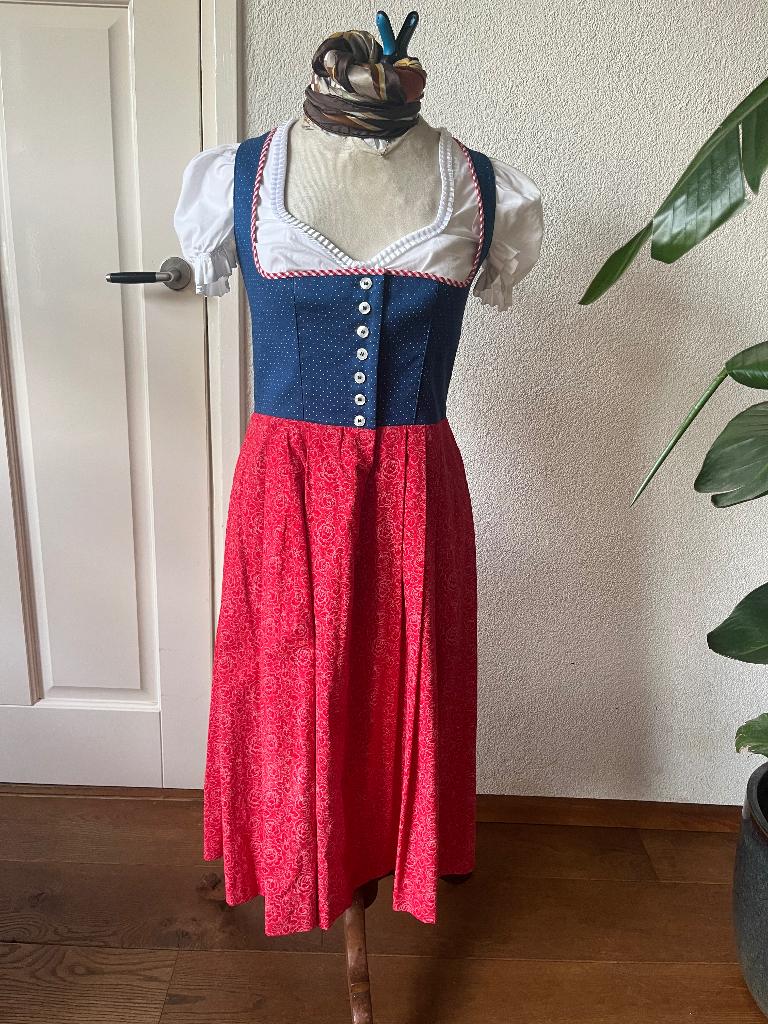 Vintage Dirndl Wenger maat 38, Kleding | Dames, Maat 38/40 (M), Wenger, Ophalen of Verzenden, Overige thema's