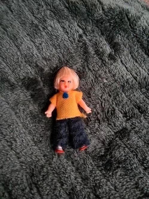 poppenhuis miniaturen ari popje nr 98, Ophalen of Verzenden, Zo goed als nieuw, Poppenhuis