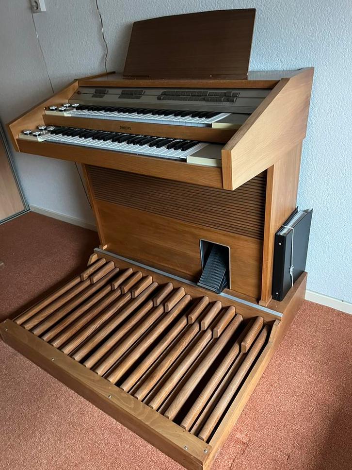 Philicorda Orgel met volledig houten voetpedaal, Muziek en Instrumenten, Orgels, Gebruikt, Orgel, 2 klavieren, Ophalen