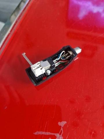 Headshell met element  ( Denon? ) beschikbaar voor biedingen