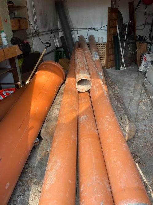 Pvc in diverse maten 400, 250,200,125, Doe-het-zelf en Verbouw, Buizen en Afvoer, Zo goed als nieuw, Rechte buis, Pvc, 4 tot 6 meter