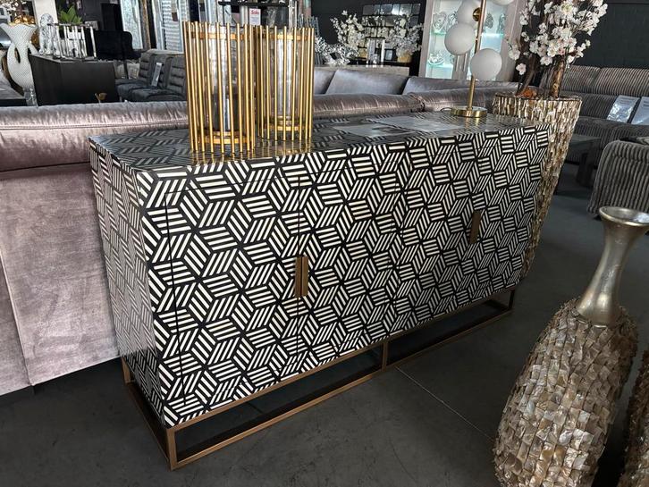 Richmond Bliss Dressoir - Laatste Showroom Exemplaar!, Huis en Inrichting, Kasten | Dressoirs, Zo goed als nieuw, 150 tot 200 cm