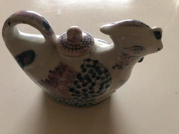 Melk kannetje of thee potje beschikbaar voor biedingen