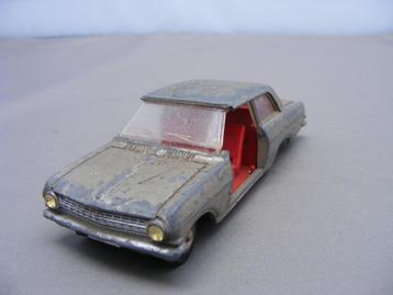 Opel Rekord Dinky toys 542 incompleetsloop  beschikbaar voor biedingen