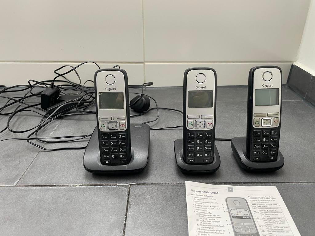 Gigaset A400 - Draadloze Telefoon - Werkt met nieuwe accu's, Telecommunicatie, Ophalen of Verzenden, Gebruikt, 3 handsets