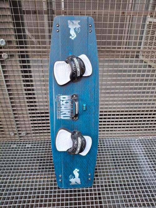 Boardschmiede Wakeboard met Bindingen, Watersport en Boten, Wakeboarden, Gebruikt, Board en Schoenen, Ophalen