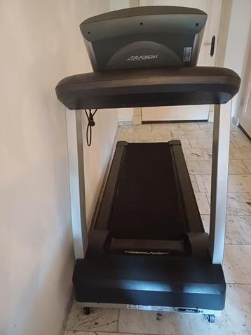 Luxe Life Fitness T3 loopband Go Console – Zo goed als nieuw beschikbaar voor biedingen