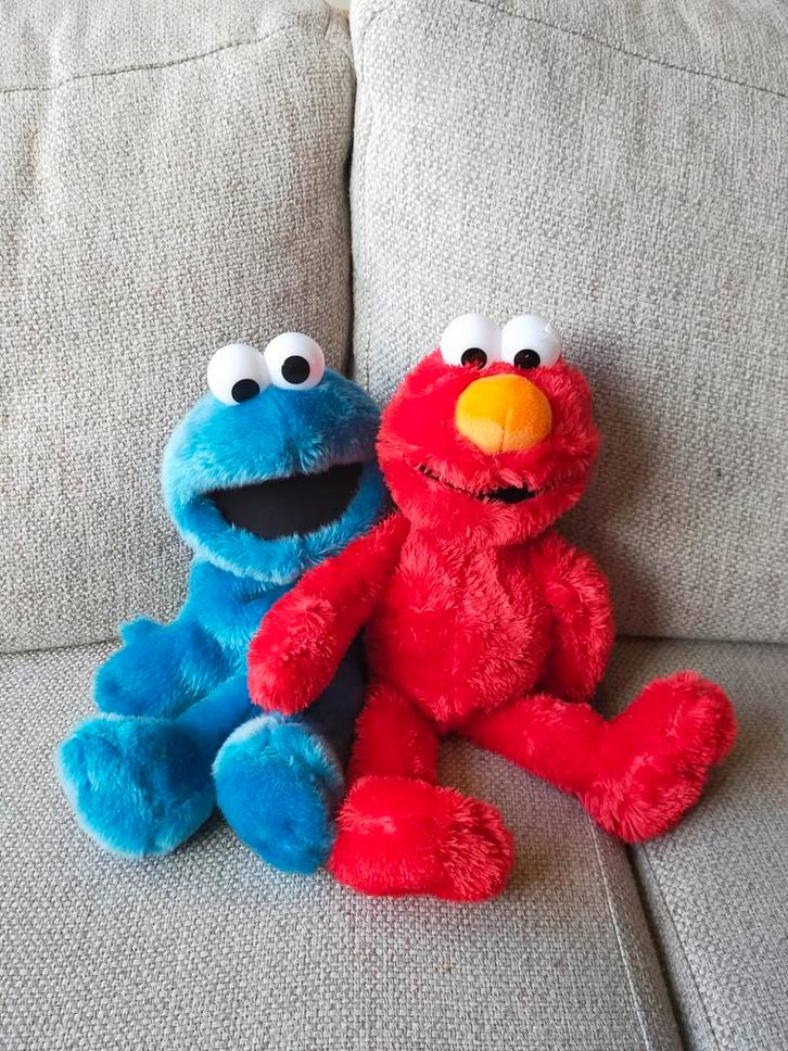 Sesamstraat Knuffels - Elmo & Cookie Monster, Kinderen en Baby's, Speelgoed | Knuffels en Pluche, Gebruikt, Overige typen, Ophalen