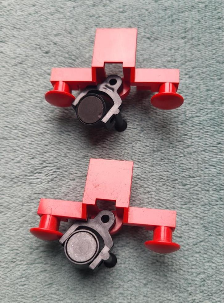 Lego trein stoot - buffer blokje Rood met kantel magneten., Kinderen en Baby's, Speelgoed | Duplo en Lego, Gebruikt, Lego, Losse stenen