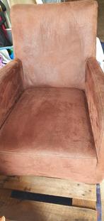 2 heerlijk zittende bruine suede fauteuils ook apart te koop, Ophalen, Gebruikt, 50 tot 75 cm, Leer