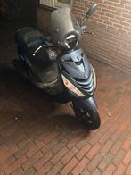 Piaggo zip, Fietsen en Brommers, Scooters | Piaggio, Ophalen, Zo goed als nieuw, Benzine, Zip