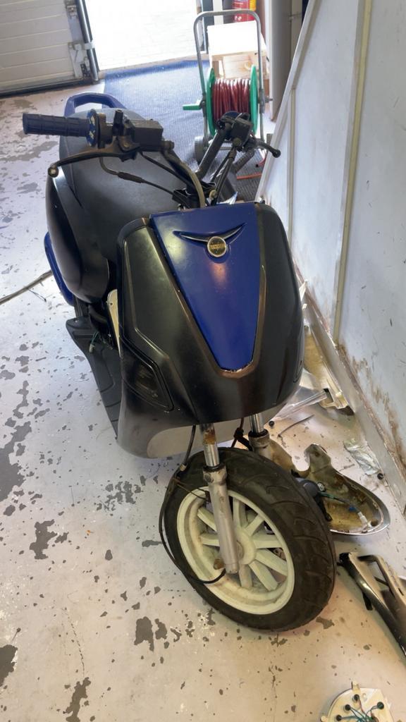 Scooter 4t watergekoeld, Fietsen en Brommers, Brommeronderdelen | Scooters, Gebruikt, Overige merken, Ophalen