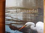 Het Hunzedal. Wedergeboorte van een beekdal landschap., 20e eeuw of later, Ophalen of Verzenden, Zo goed als nieuw, Van der Bult & Boivin