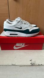 Nike air max 1 jewel leather teal 42,5, Kleding | Heren, Schoenen, Ophalen of Verzenden, Zo goed als nieuw, Sneakers of Gympen