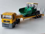 Siku 3519 MAN met dieplader & Vogele asfaltmachine modelauto, Ophalen of Verzenden, Zo goed als nieuw, Bus of Vrachtwagen, SIKU