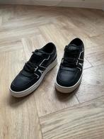 Lacoste Leather Shoes, Ophalen of Verzenden, Zo goed als nieuw