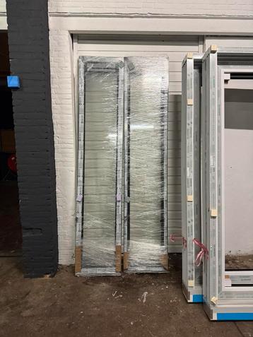 Vast raam | antraciet | ventilatie | 240cm h x 50cm b NIEUW! beschikbaar voor biedingen