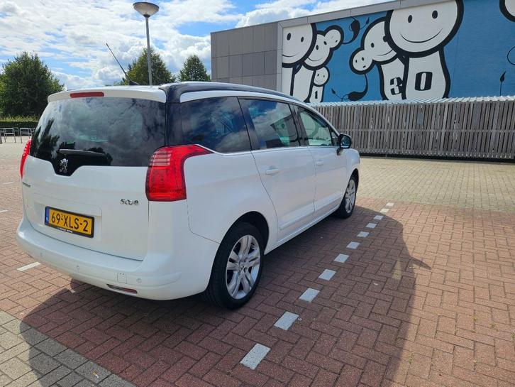 Peugeot 5008 1.6 THP 7PL 2012 Wit, Auto's, Peugeot, Particulier, Benzine, C, MPV, Handgeschakeld, Origineel Nederlands, Wit, Grijs