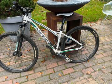 Merida Juliet 100 Dames Mountainbike beschikbaar voor biedingen