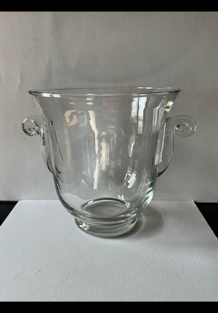 Mooie glazen wijnkoeler v tamelijk dik kleurloos glas. 21,7H, Huis en Inrichting, Woonaccessoires | Overige, Zo goed als nieuw