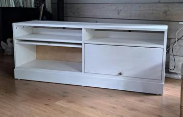 tv meubel beschikbaar voor biedingen