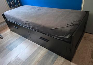 Netjes Ikea Brimnes bedbank beschikbaar voor biedingen