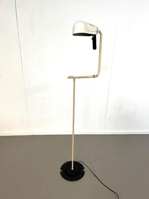 Postmoderne vloerlamp, Hannes Wettstein, Belux Spanje, 1980, Huis en Inrichting, Lampen | Vloerlampen, Gebruikt, 150 tot 200 cm