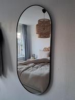 Spiegel met zwarte omlijsting, Huis en Inrichting, Woonaccessoires | Spiegels, Ophalen, 100 tot 150 cm, Zo goed als nieuw, Ovaal