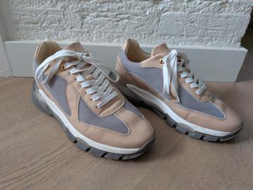 Mercer Sneakers dames - Maat 39 - Zo goed als nieuw beschikbaar voor biedingen